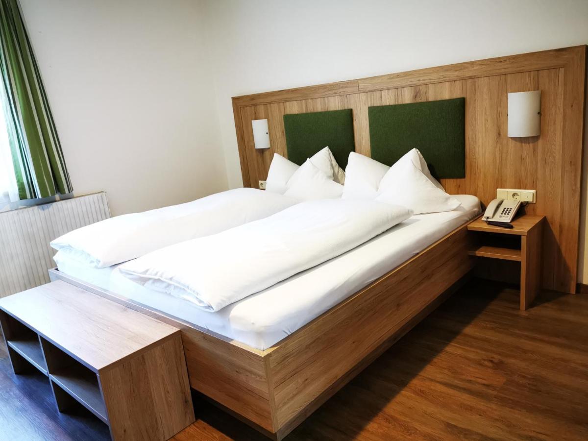 Pension Bergwelt นอยชติฟ อิม ชตูไปทัล ภายนอก รูปภาพ